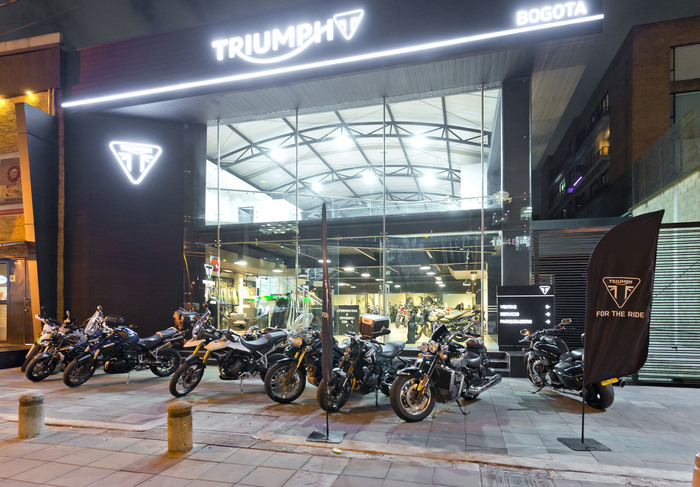 SPEED TWIN