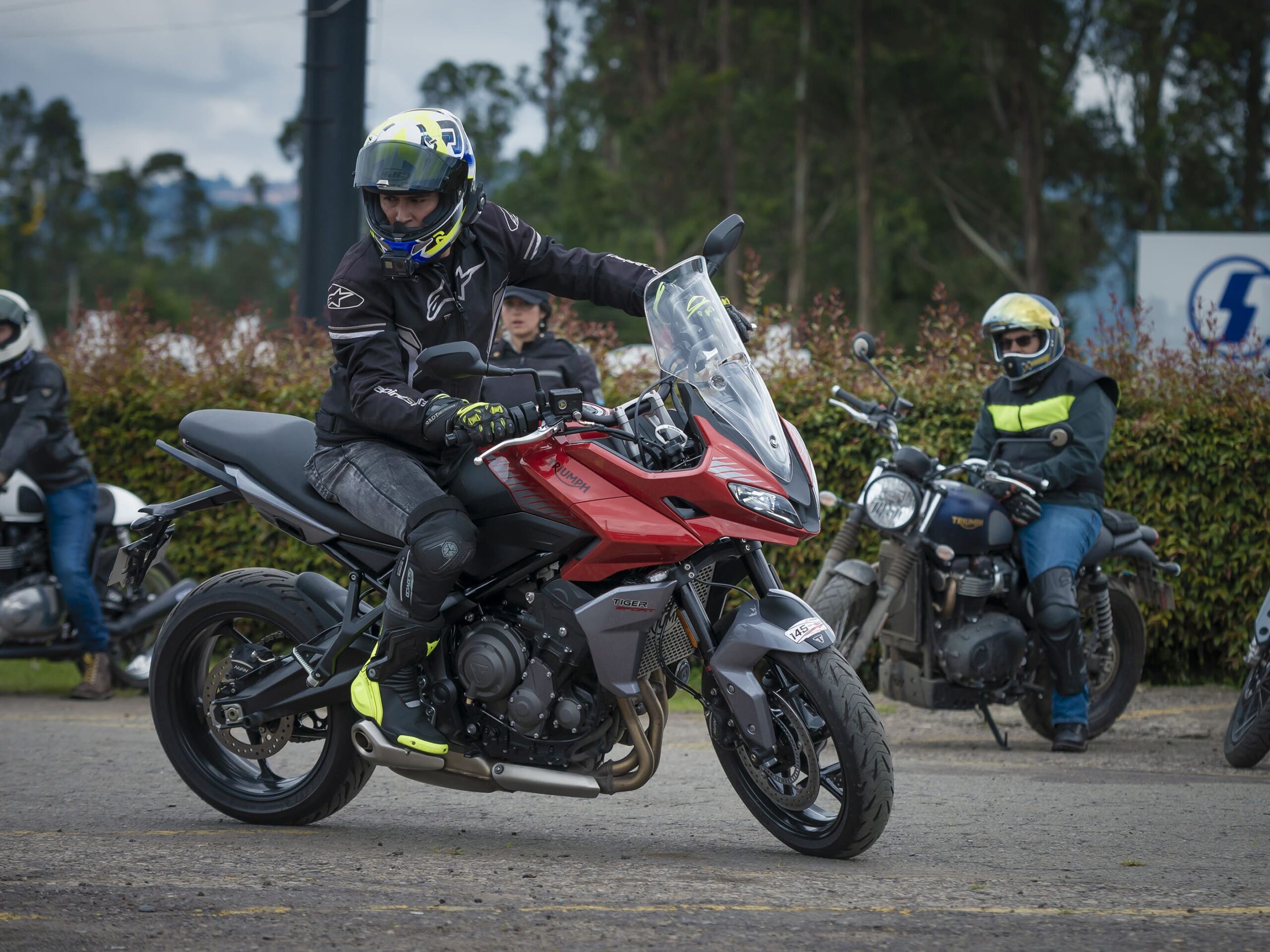 Galeria-evento-triumph-autodromo-tocancipa- (10) Galeria-evento-triumph-autodromo-tocancipa- (10)