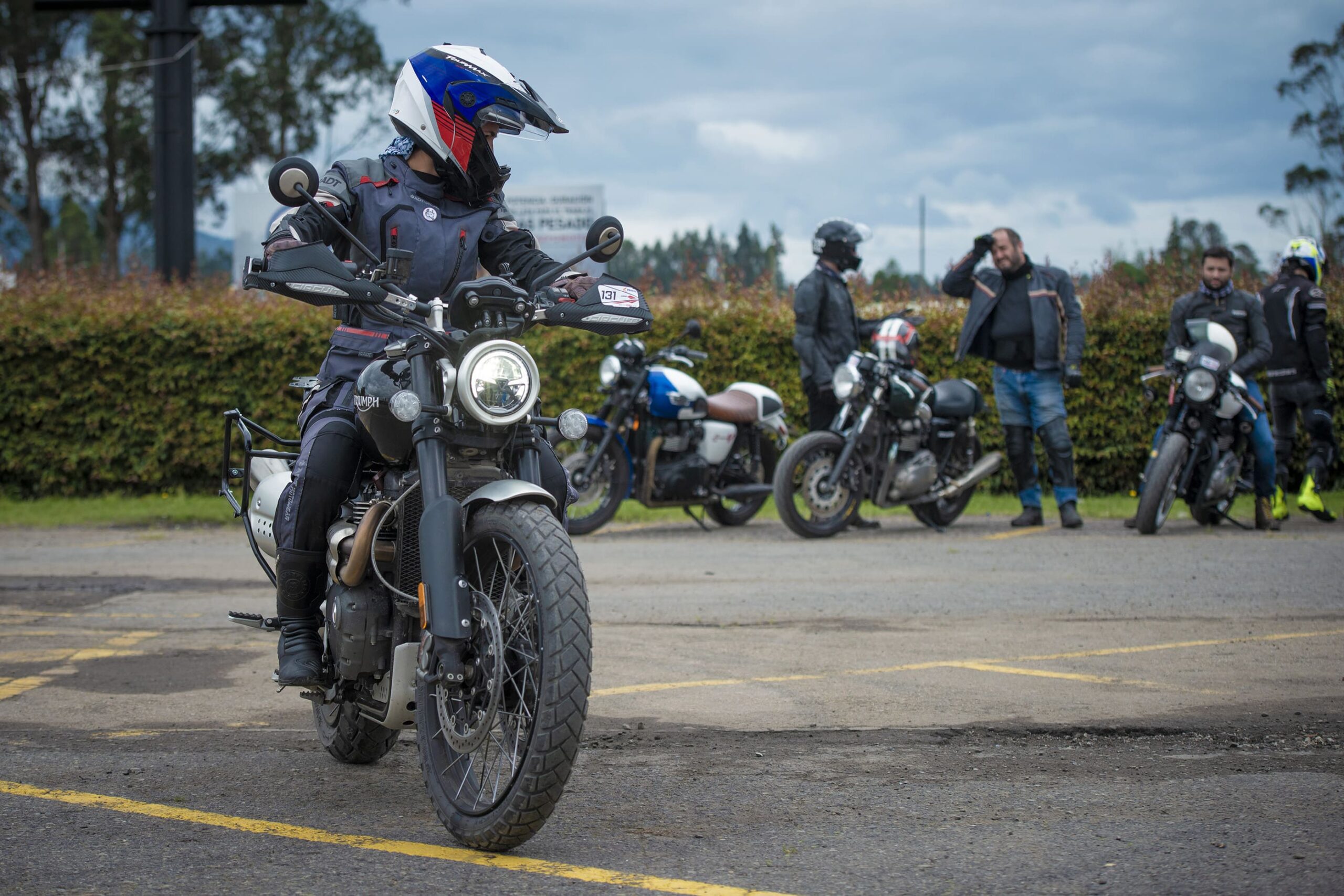 Galeria-evento-triumph-autodromo-tocancipa- (15) Galeria-evento-triumph-autodromo-tocancipa- (15)