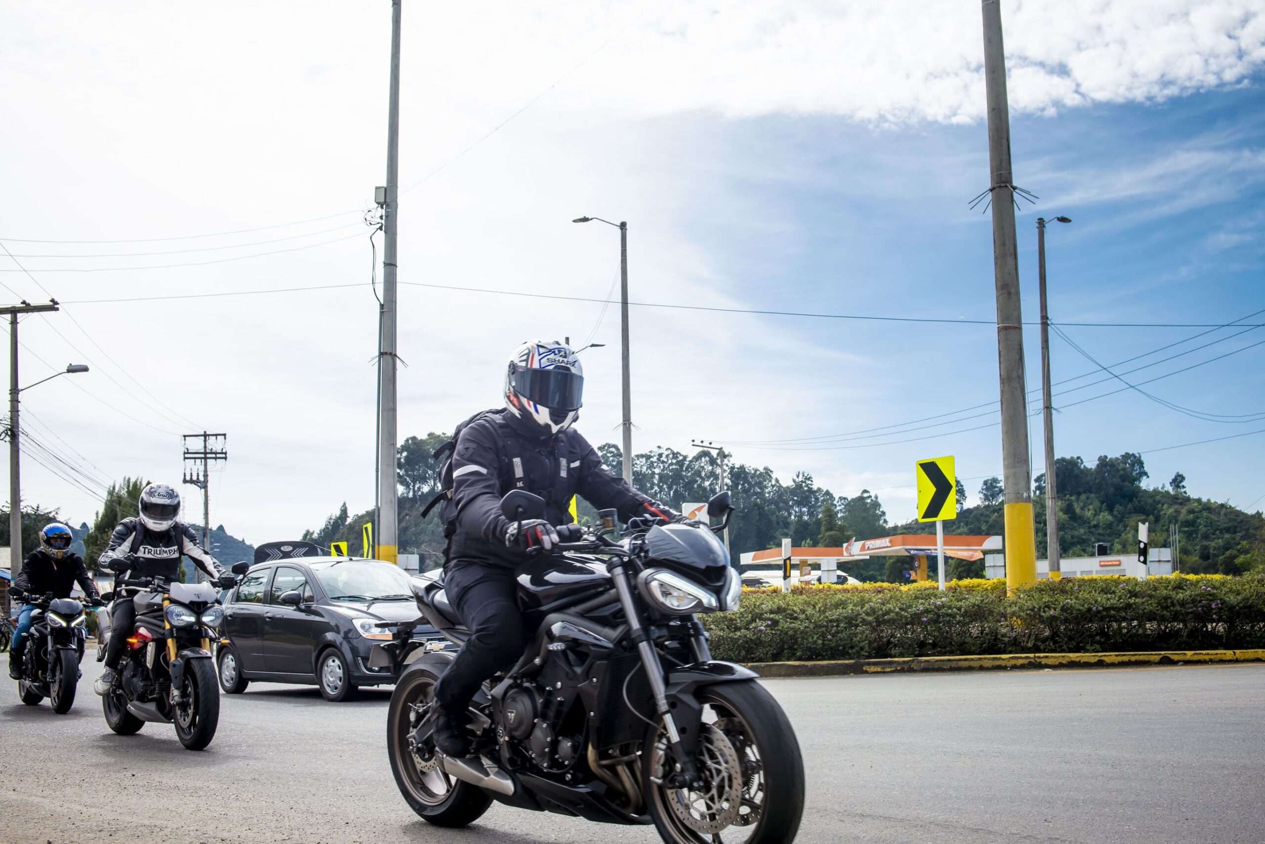 SPEED TWIN