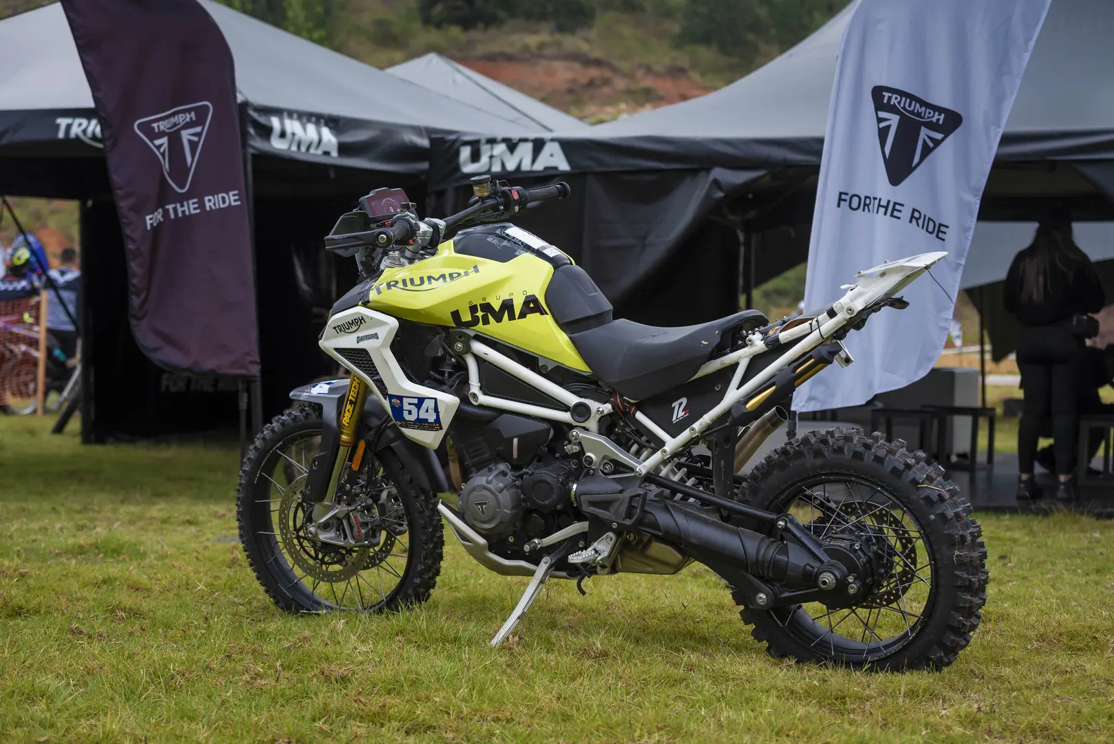 Evento-triumph-racing- (1)