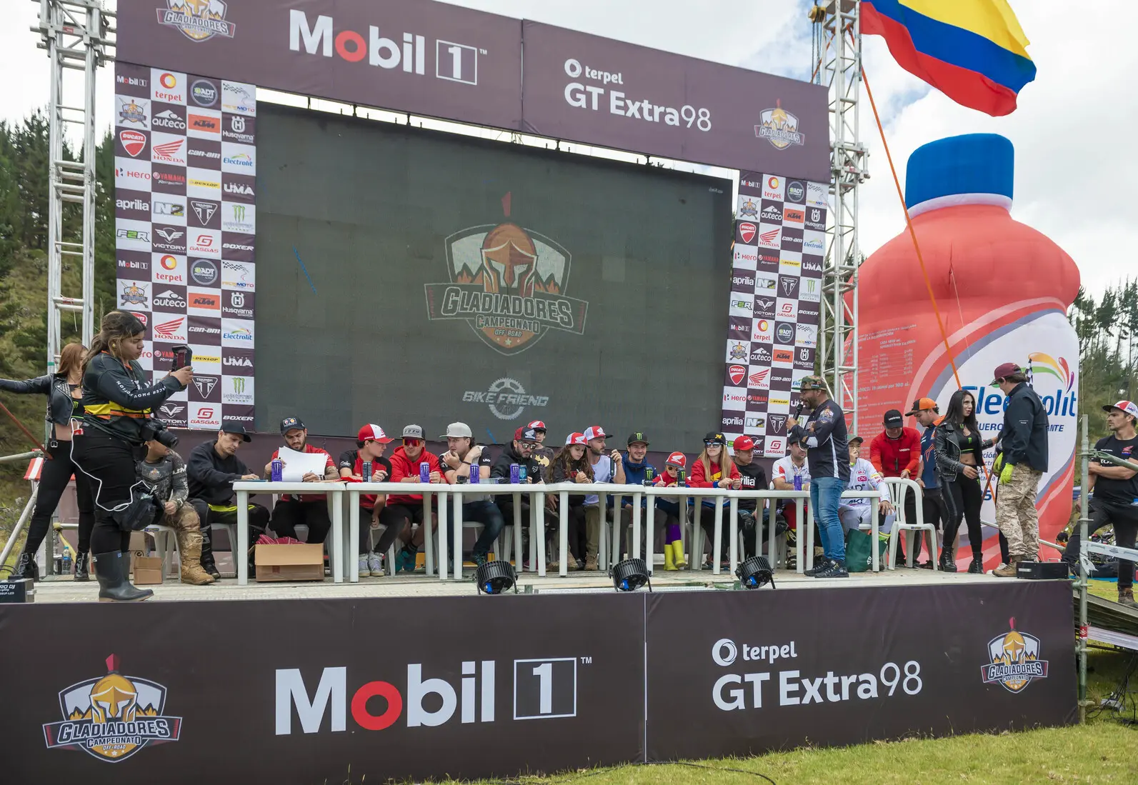 Evento-triumph-racing- (15)